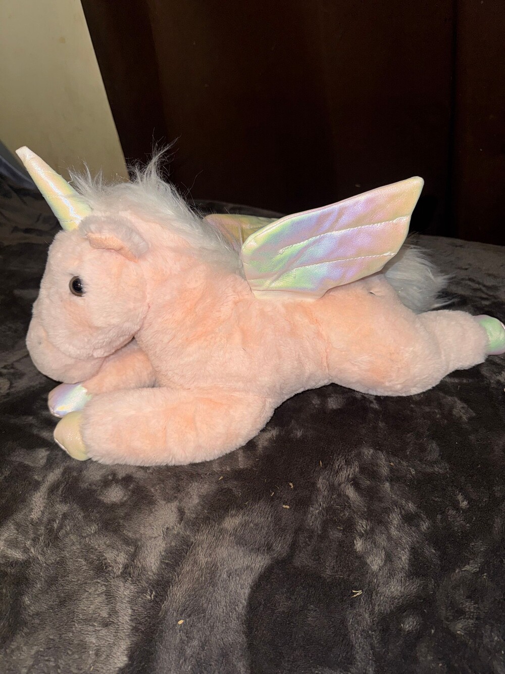 FAO Schwartz 14 in plush Unicorn Pink Iridescent Wings Soft Toy